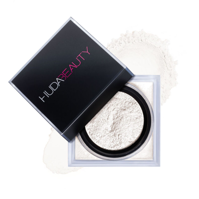 Huda Beauty's Easy Bake Loose Baking & Setting Powder - Image 9